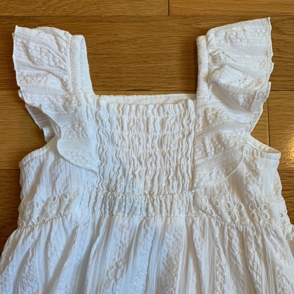 Girls, white, high-low dress. Size 3T - Picture 4 of 6